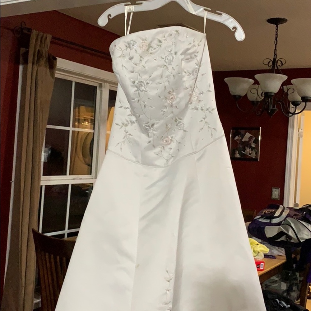 Wedding dress